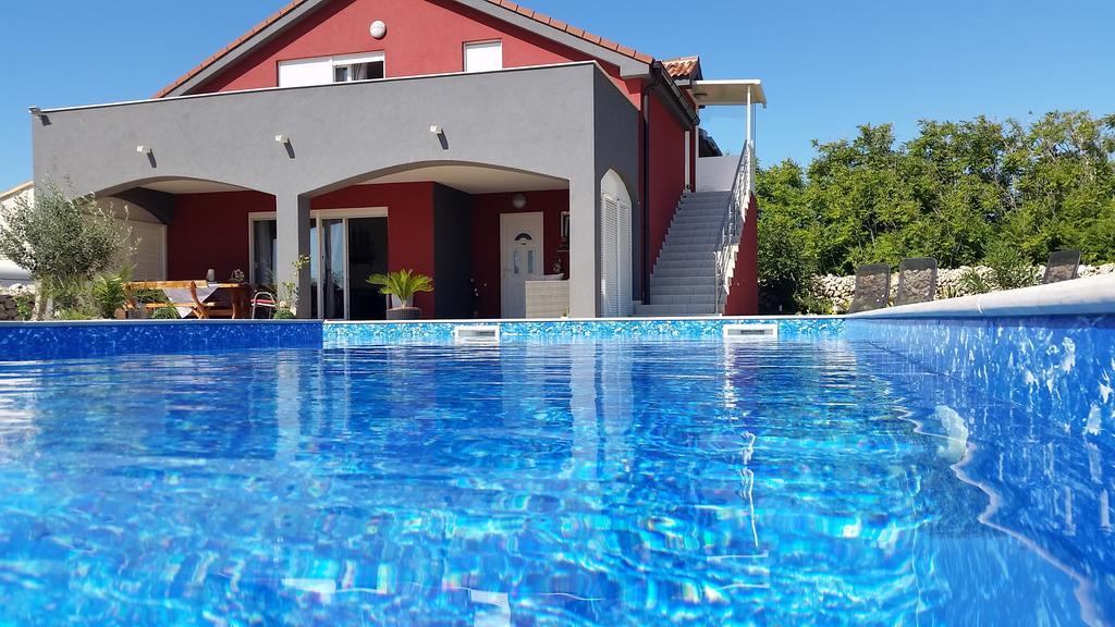 شقة House With Swimming Pool Blue Diamond بوفليانا المظهر الخارجي الصورة