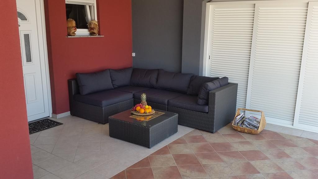 شقة House With Swimming Pool Blue Diamond بوفليانا المظهر الخارجي الصورة